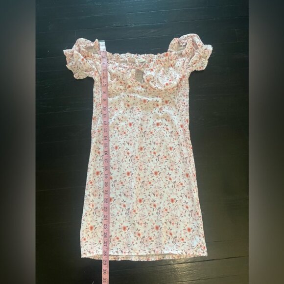 O. Vianca Off the Shoulder Floral Mini-Dress.  Size M - Picture 10 of 10